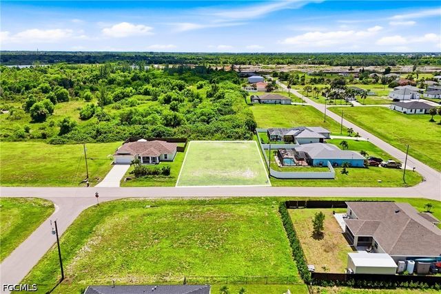 3518 NW 39th LN, Cape Coral, FL 33993
