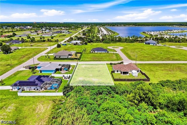 3518 NW 39th LN, Cape Coral, FL 33993