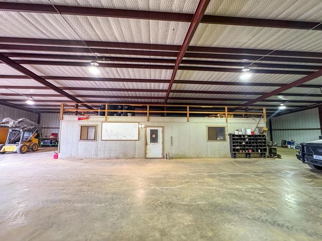 444 County Road 4104, Daingerfield, TX 75638