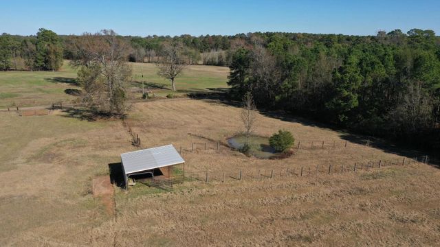 444 County Road 4104, Daingerfield, TX 75638