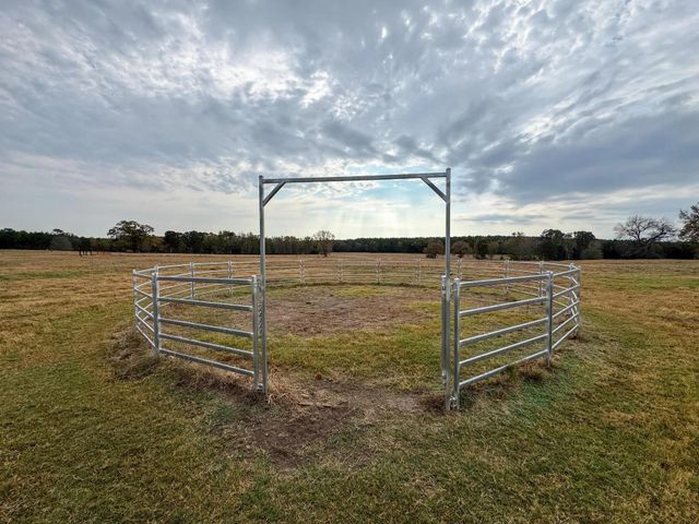 444 County Road 4104, Daingerfield, TX 75638