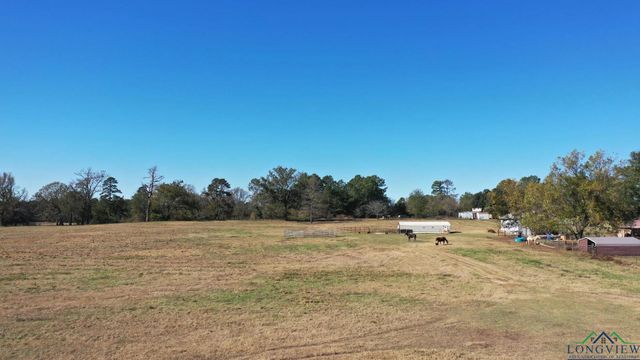 444 County Road 4104, Daingerfield, TX 75638
