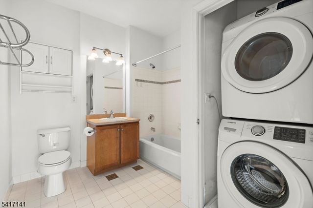 24 Ave At Port Imperial 232, West New York Town, NJ 07093