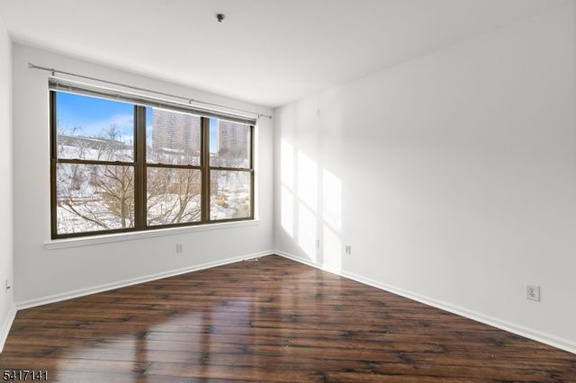 24 Ave At Port Imperial 232, West New York Town, NJ 07093