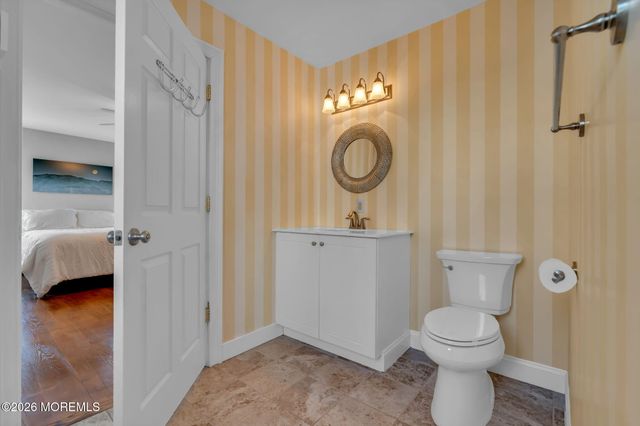 9 Hegel Place, Middletown, NJ 07748