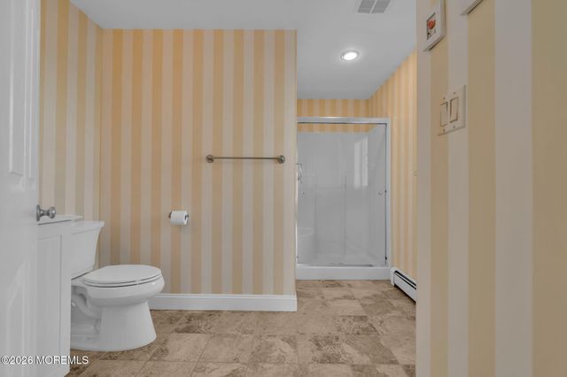 9 Hegel Place, Middletown, NJ 07748