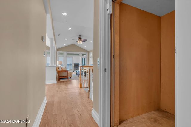 9 Hegel Place, Middletown, NJ 07748