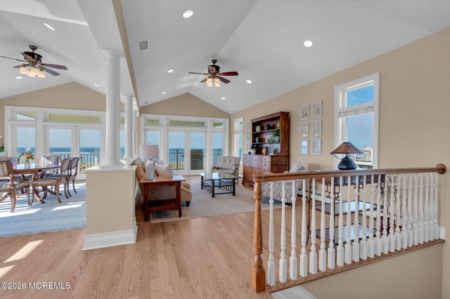 9 Hegel Place, Middletown, NJ 07748