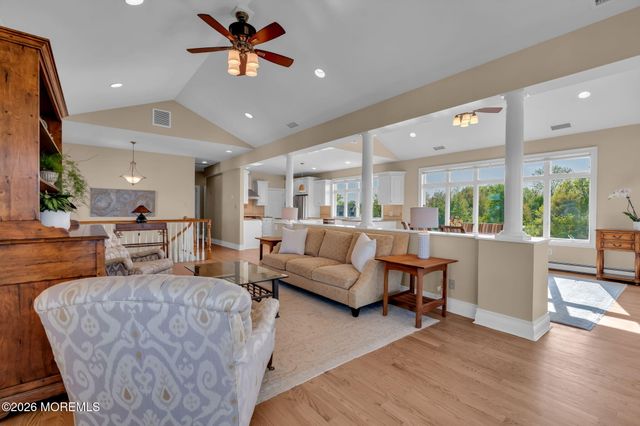 9 Hegel Place, Middletown, NJ 07748