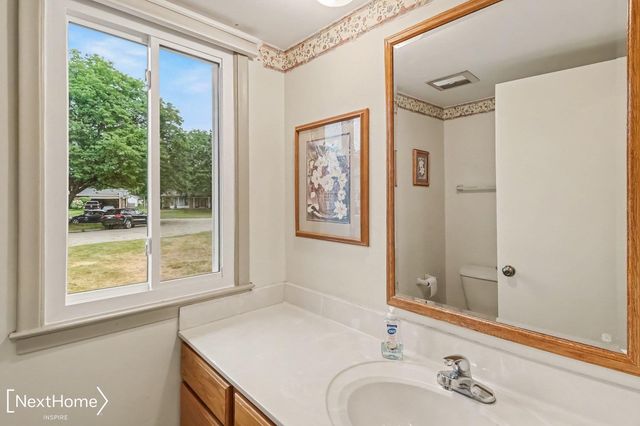 12763 Grace Ct Court, Grand Blanc, MI 48439