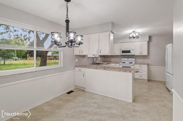 12763 Grace Ct Court, Grand Blanc, MI 48439