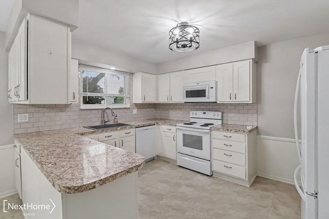 12763 Grace Ct Court, Grand Blanc, MI 48439