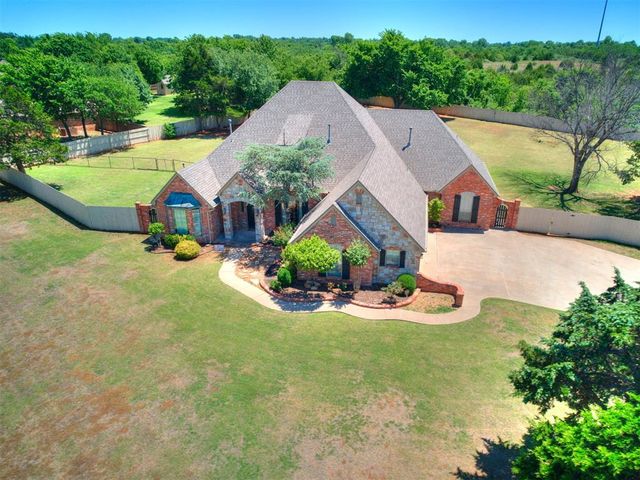 1350 E Angel Fire Terrace, Mustang, OK 73064