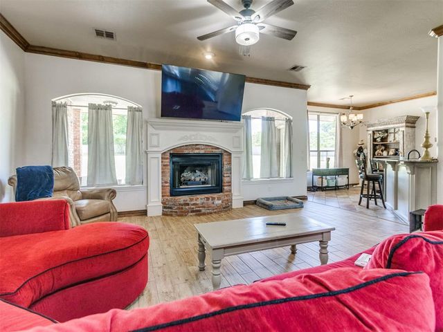 1350 E Angel Fire Terrace, Mustang, OK 73064