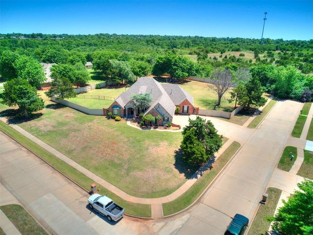 1350 E Angel Fire Terrace, Mustang, OK 73064