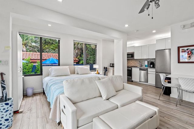 3305 NE 16th Court, Fort Lauderdale, FL 33305