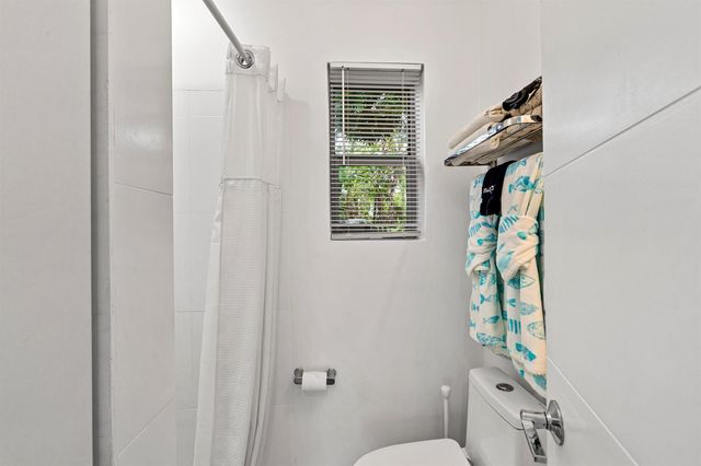 3305 NE 16th Court, Fort Lauderdale, FL 33305