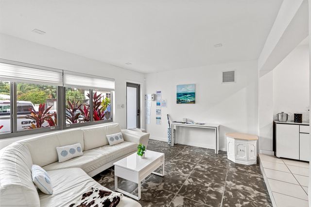 3305 NE 16th Court, Fort Lauderdale, FL 33305