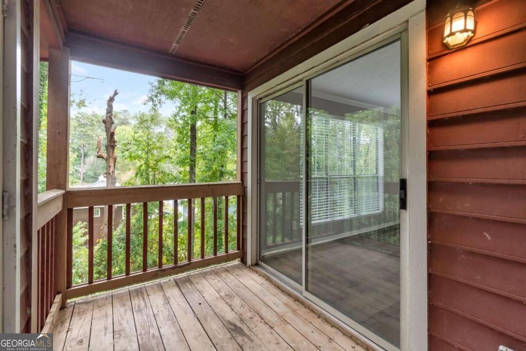 5557 Mountain Springs Circle, Stone Mountain, GA 30088 — photo 3