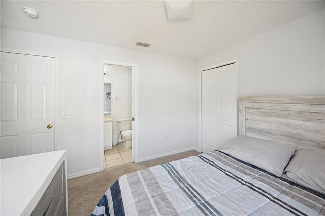 222 LAKE SHORE PARKWAY, Davenport, FL 33896