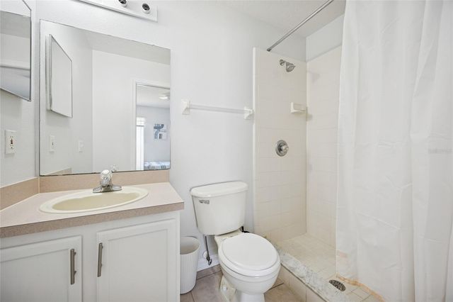 222 LAKE SHORE PARKWAY, Davenport, FL 33896