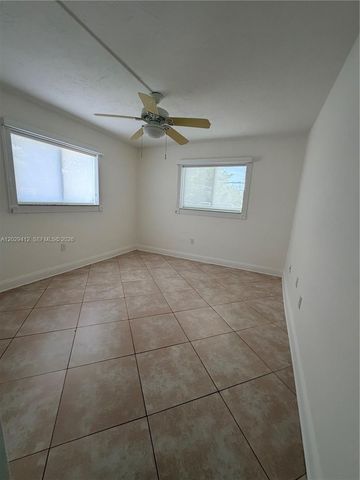 200 Galen Dr 110, Key Biscayne, FL 33149