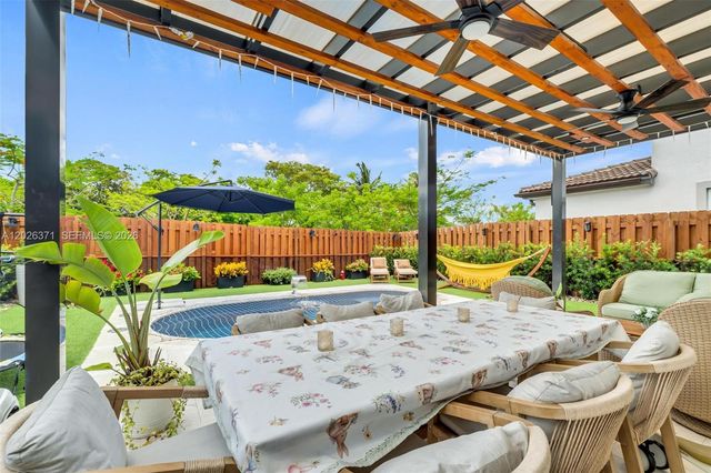 2273 NW 131st Cir, Miami, FL 33167
