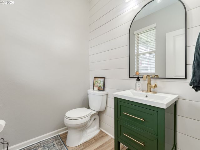 2207 Ne VERBENA Ln, Camas, WA 98607