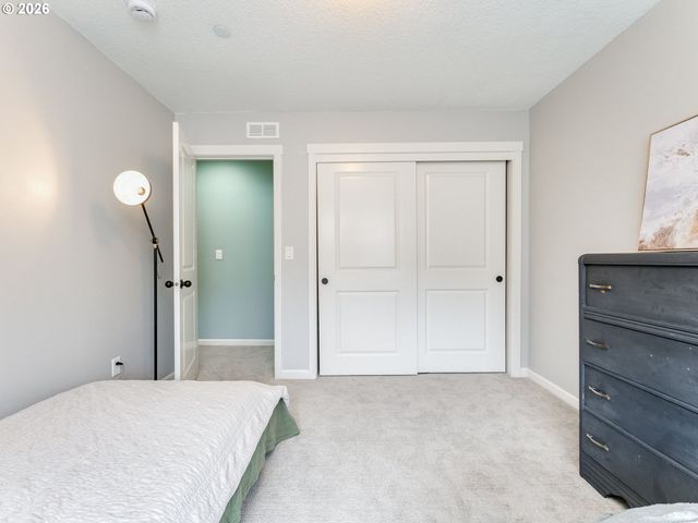 2207 Ne VERBENA Ln, Camas, WA 98607