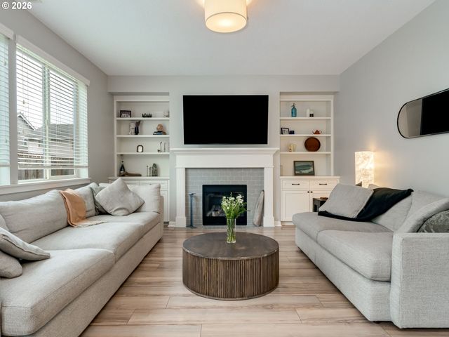 2207 Ne VERBENA Ln, Camas, WA 98607