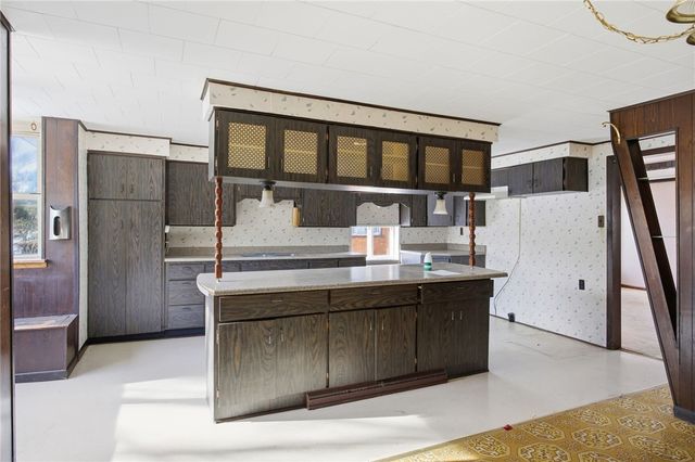 1814 5th St, New Brighton, PA 15066