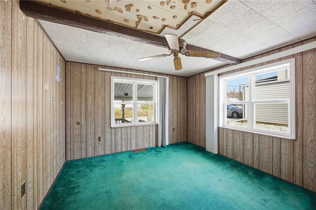 1814 5th St, New Brighton, PA 15066