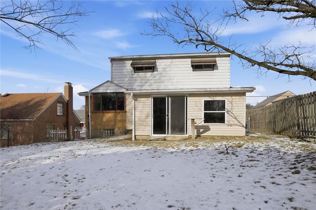 1814 5th St, New Brighton, PA 15066