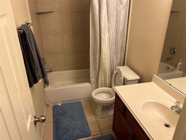 5007 Bridgecrossing Court, Spring, TX 77379