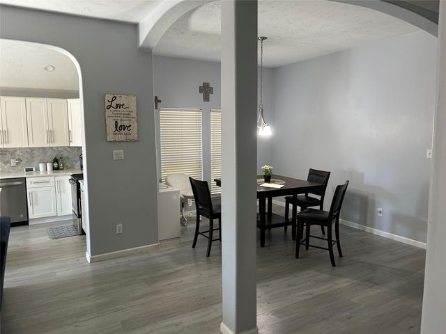 5007 Bridgecrossing Court, Spring, TX 77379