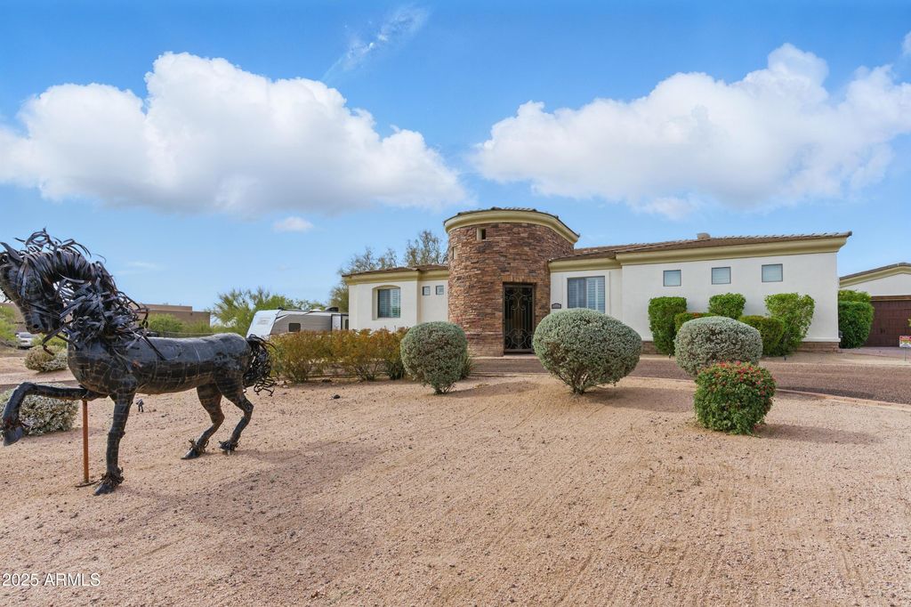 6146 E DIXILETA Drive, Cave Creek, AZ 85331