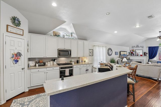 3901 Glenwyck Drive, North Richland Hills, TX 76180