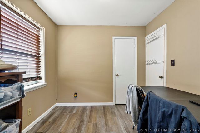 420 S Hickory Place, Broken Arrow, OK 74012