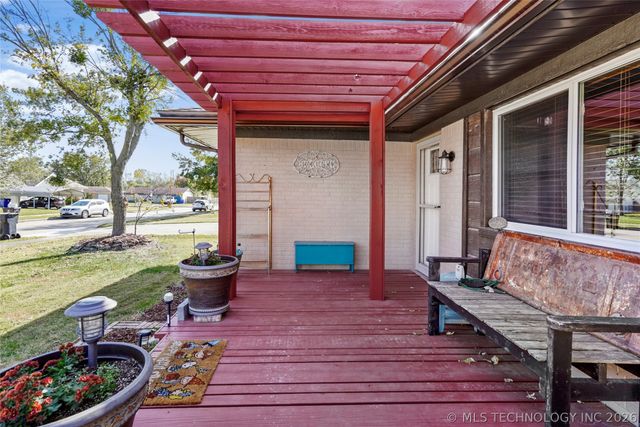 420 S Hickory Place, Broken Arrow, OK 74012