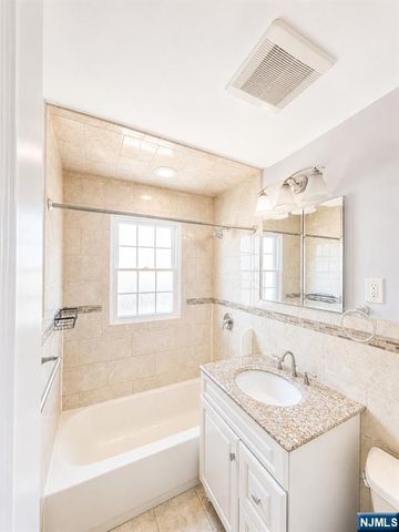 284 Eagle Street, North Arlington, NJ 07031