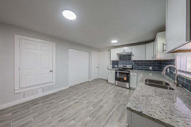 3222 Grayson Street, Fort Worth, TX 76119