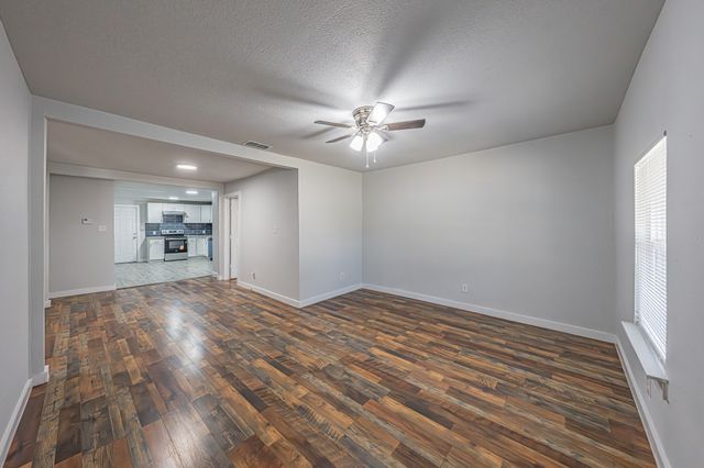 3222 Grayson Street, Fort Worth, TX 76119