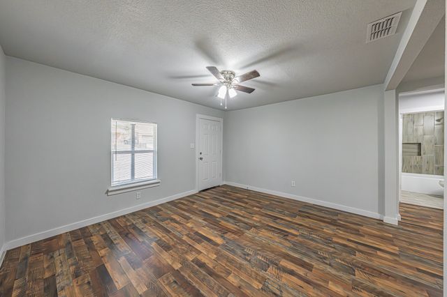 3222 Grayson Street, Fort Worth, TX 76119