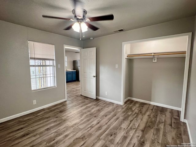 4030 W Salinas, San Antonio, TX 78207