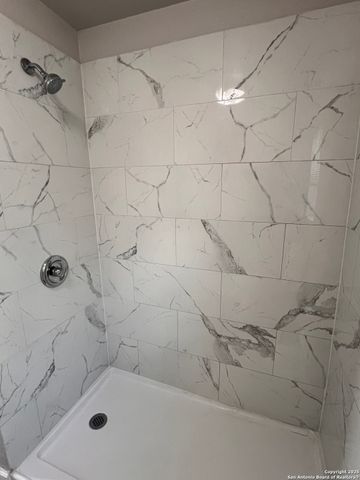 4030 W Salinas, San Antonio, TX 78207