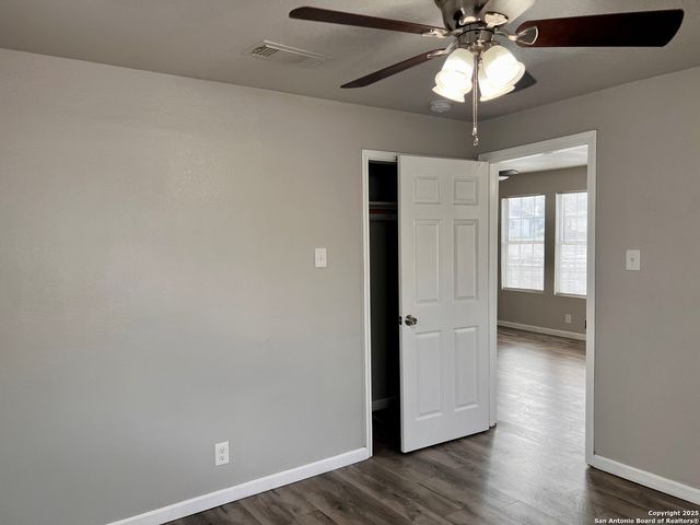 4030 W Salinas, San Antonio, TX 78207