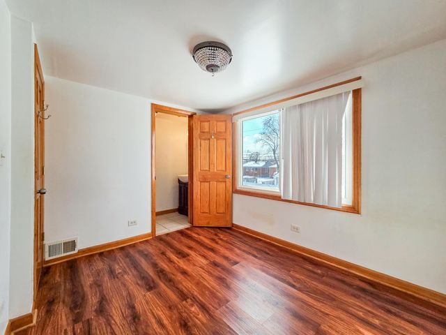 1472 Atlas St. Atlas, Hammond, IN 46320