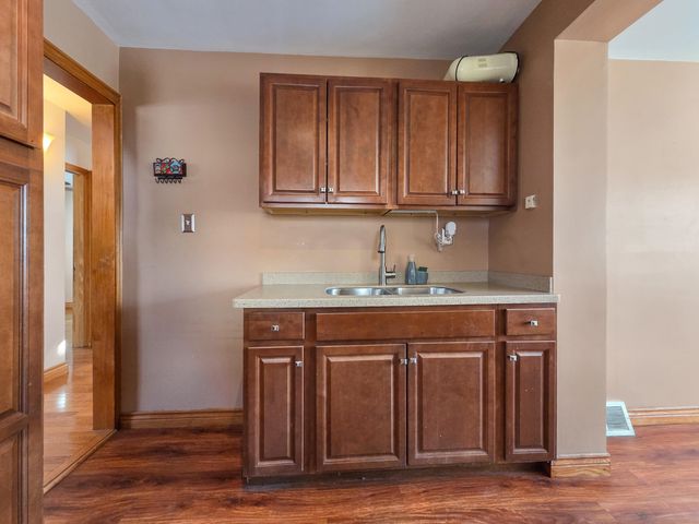 1472 Atlas St. Atlas, Hammond, IN 46320