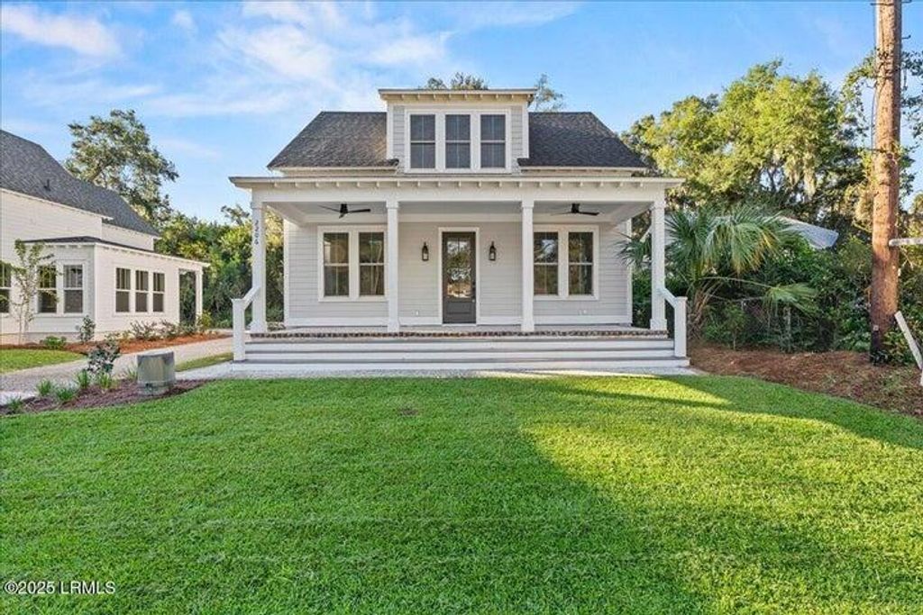 2206 National Street, Beaufort, SC 29902