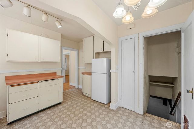 1718 NE 88th Street, Seattle, WA 98115